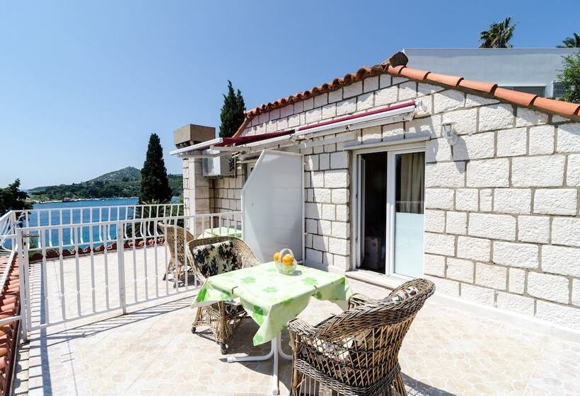 Camera Standard Vista Mare con Terrazza, Guest House Daniela