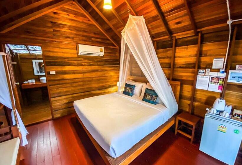 프리미엄 방갈로, Lipe Beach Resort