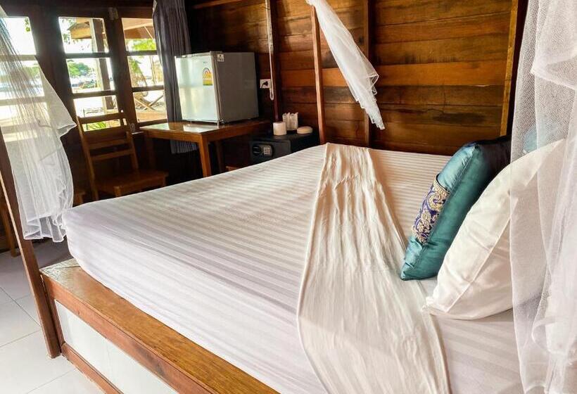 디럭스 방갈로, Lipe Beach Resort