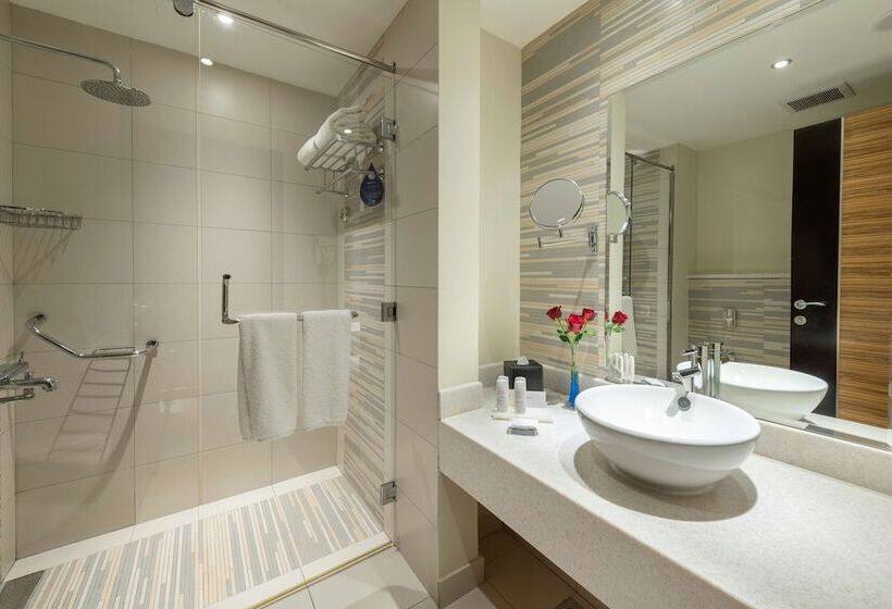 سوییت با چشم‌انداز دریا, Radisson Blu Resort Jizan