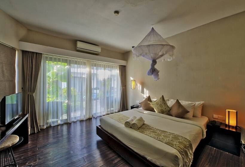 俱乐部房间, Ren Resort