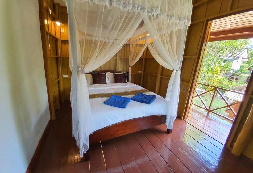 带花园景观的标准洋房, Tree Tops River Huts