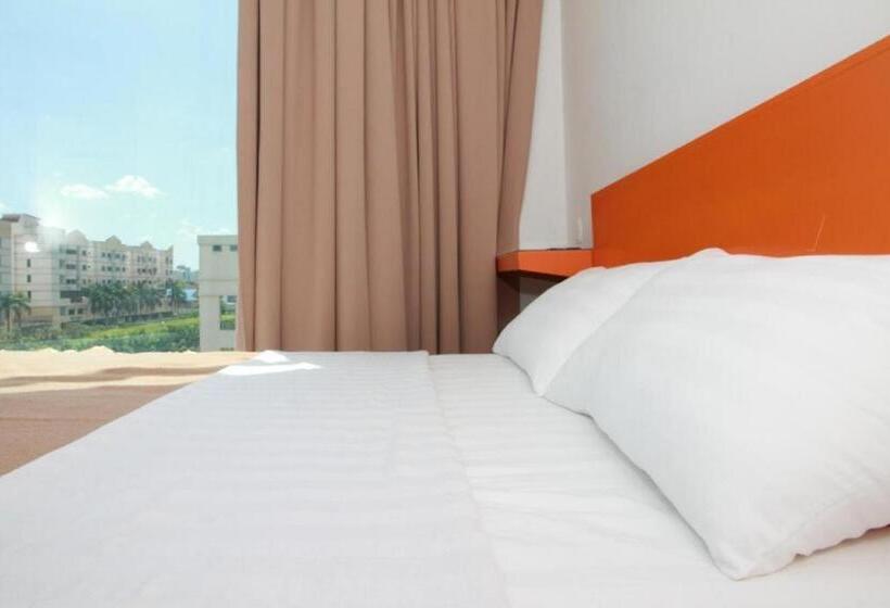 اتاق لوکس, 1 Hotel Kuchai Lama