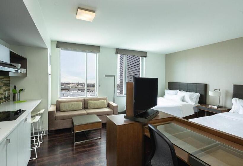스탠다드 스튜디오, Element Boston Seaport District