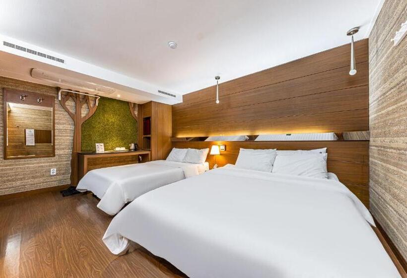 디럭스 패밀리 룸, Friendly Dh Naissance Hotel By Mindrum Group