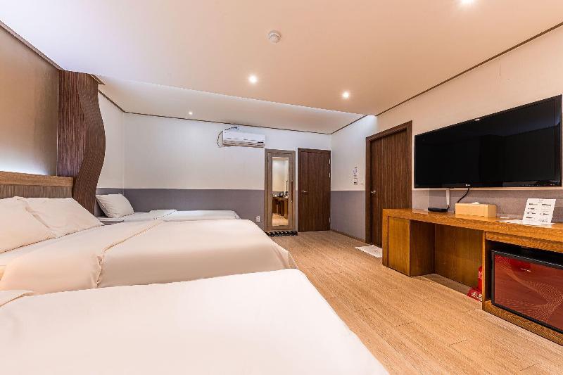 스탠다드 룸, Friendly Dh Naissance Hotel By Mindrum Group