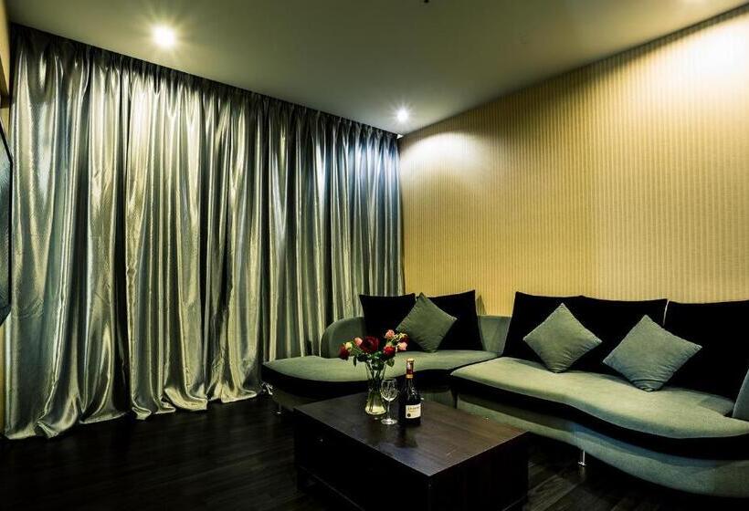 Семейный Номер, Golden Roof Hotel Ampang Ipoh
