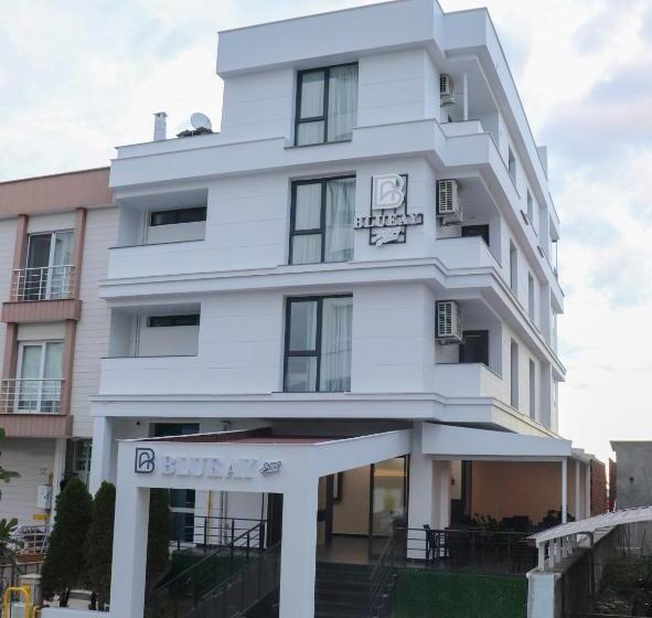 标准间, Blue Ay Boutique