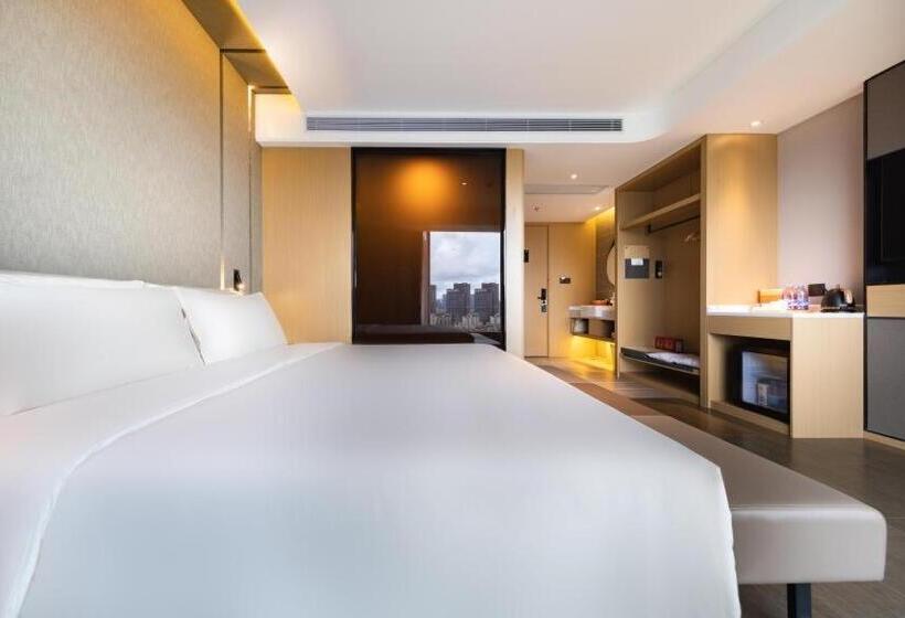 Номер Стандарт Вид на Город, Atour Hotel Zhuhai Gongbei Fuhuali