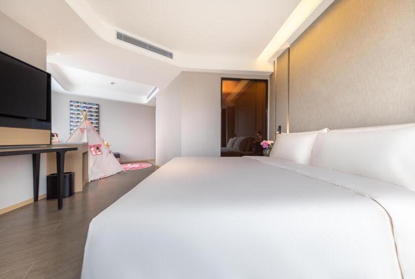Семейный Номер Премиум, Atour Hotel Zhuhai Gongbei Fuhuali