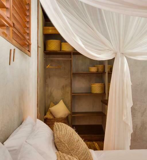 Бунгало Deluxe, Zin Berawa Villas & Bungalows