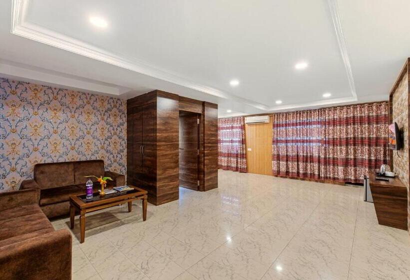 سوئیت با وان آب گرم, Mayur Retreat & Spa