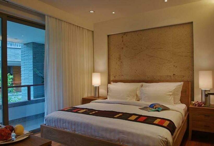 Апартаменты 3 Спальни, Pearl Of Naithon