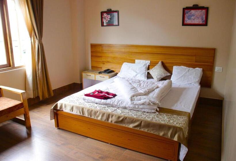 デラックスルーム, 9 Senses Group Hotels , Ravangla