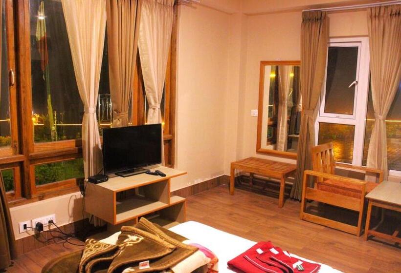 スーペリアールーム, 9 Senses Group Hotels , Ravangla