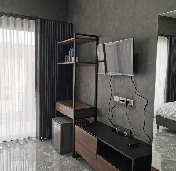 Номер Deluxe с Балконом, Nst Boutique เอ็นเอสทีบูทีค