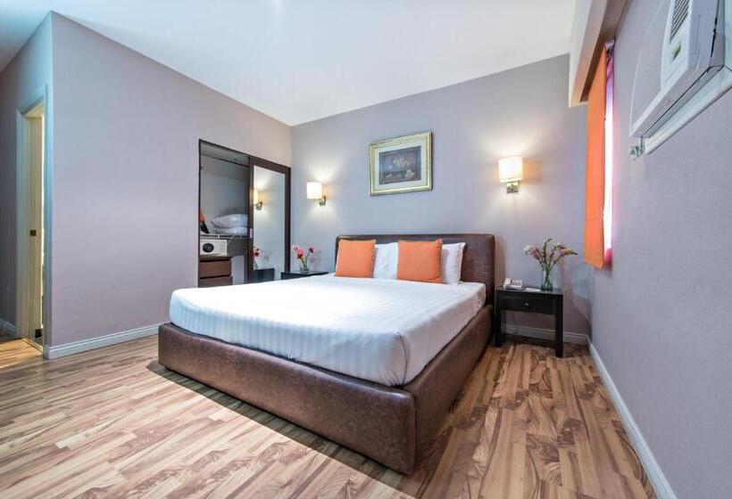 스탠다드 룸 킹사이즈 침대, Court Meridian Hotel & Suites