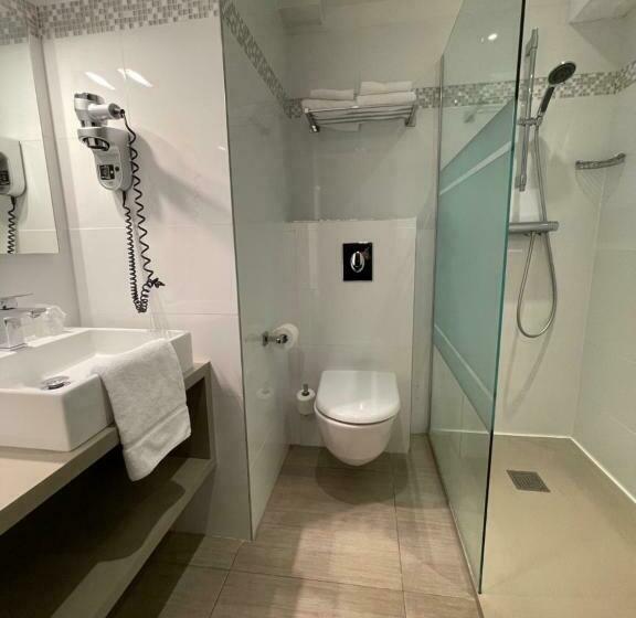 Номер Стандарт с Террасой, Hôtel L Escale Coté Port