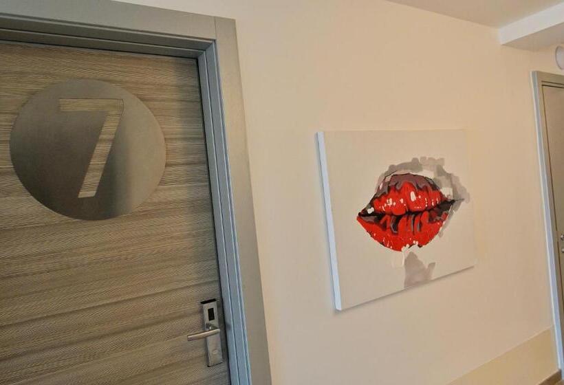 Номер Superior с Террасой, Hôtel L Escale Coté Port