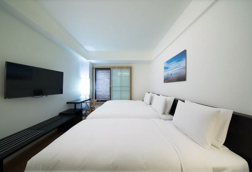 Трехместный Номер Deluxe, Sotetsu Hotels The Splaisir Seoul Myeongdong