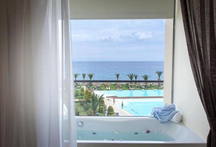 Номер Deluxe Вид на Море, The Ixian Grand & All Suites  Adults Only