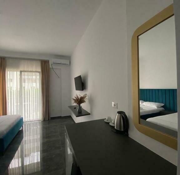 豪华三人间, Leodori 3 Suites