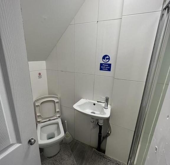 Дом 1 Спальня, Woodgreen House