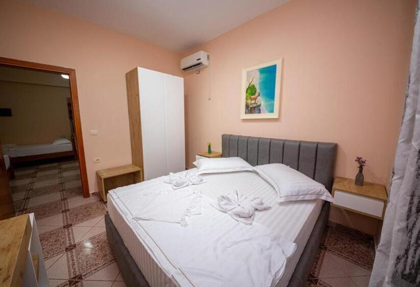 Family Room, Vila Era Ksamil