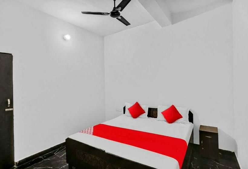 Трехместный Номер Классика, Oyo Flagship 81043 Paradise Inn