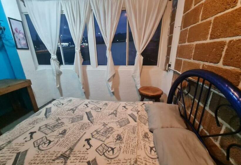 Ortak Banyolu Standart Oda, Hostal Del Elefante