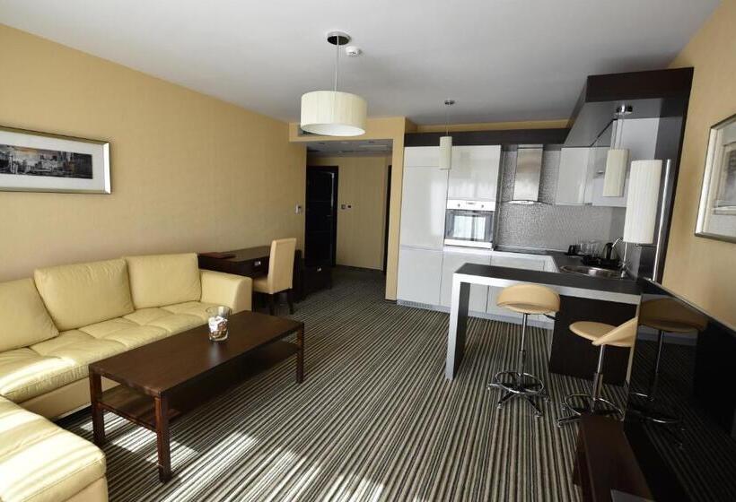 Апартаменты 2 Спальни с Балконом, Best Western Plus Olives City Hotel   Free Parking