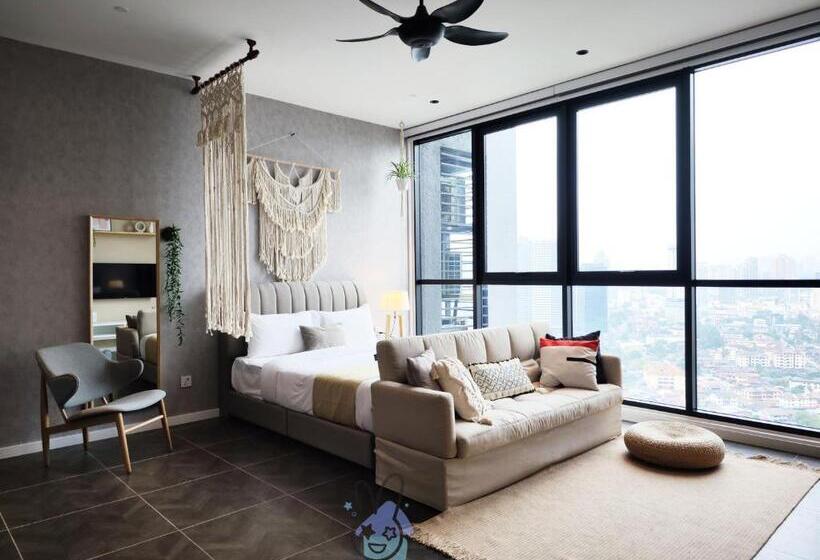 استودیوی سوپریور, Scarletz Suites Klcc By M Suites