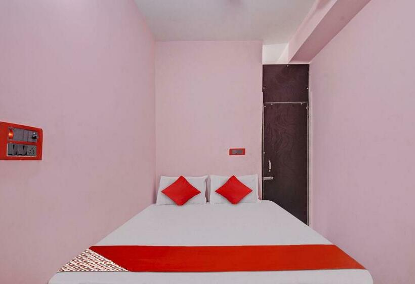 اتاق کلاسیک سه تخته, Flagship Red Rose Hotel & Banquet