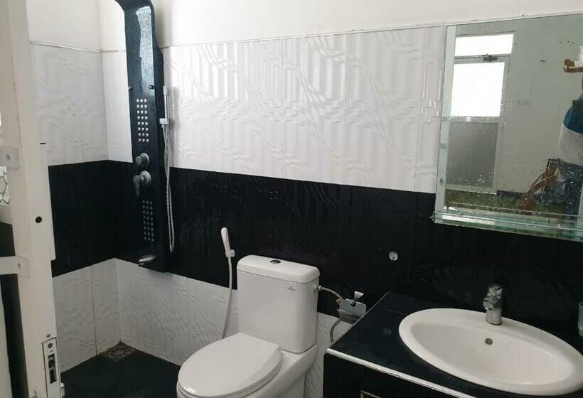 Семейный Номер, Relax Lake View Resort