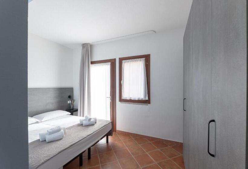 Апартаменты 2 Спальни, Residence Le Rocce Rosse