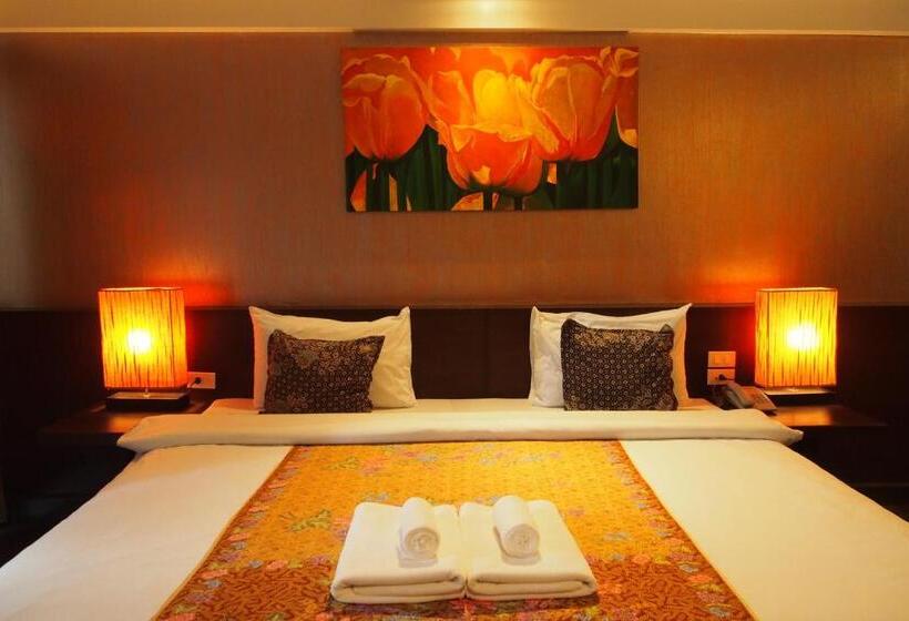Monolocale Standard con Terrazza, Baan Suwantawe