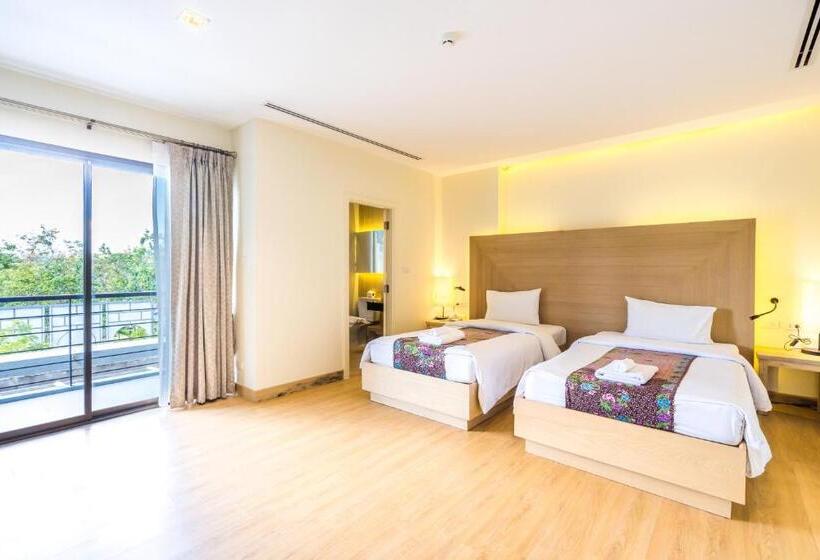 Camera Deluxe, Baan Suwantawe