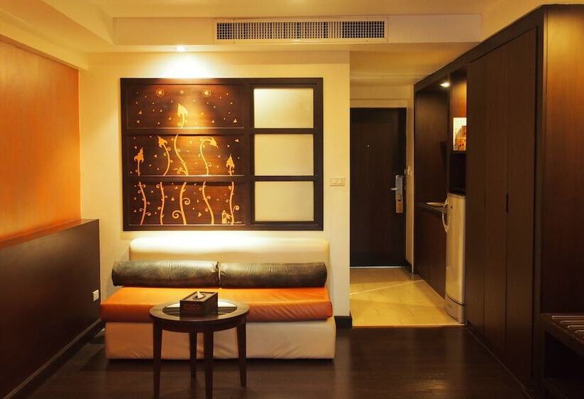 Monolocale Standard con Terrazza, Baan Suwantawe