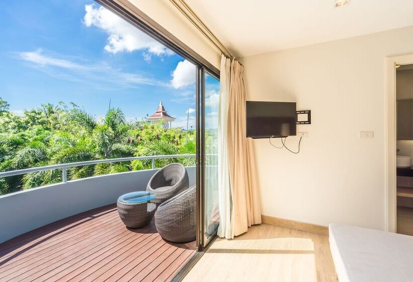 Camera Deluxe con Balcone, Baan Suwantawe