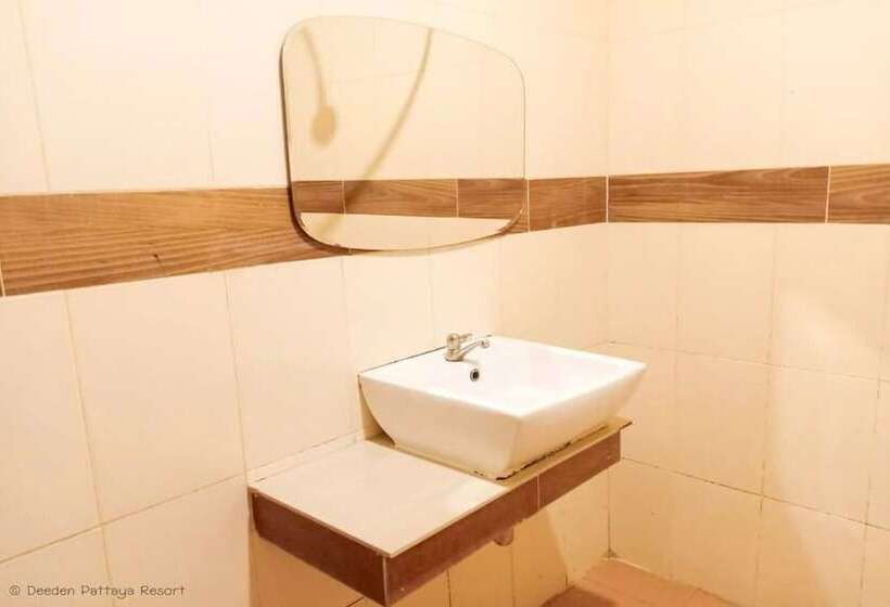 스탠다드 룸, Deeden Pattaya Resort