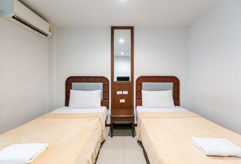 스탠다드 룸, Deeden Pattaya Resort