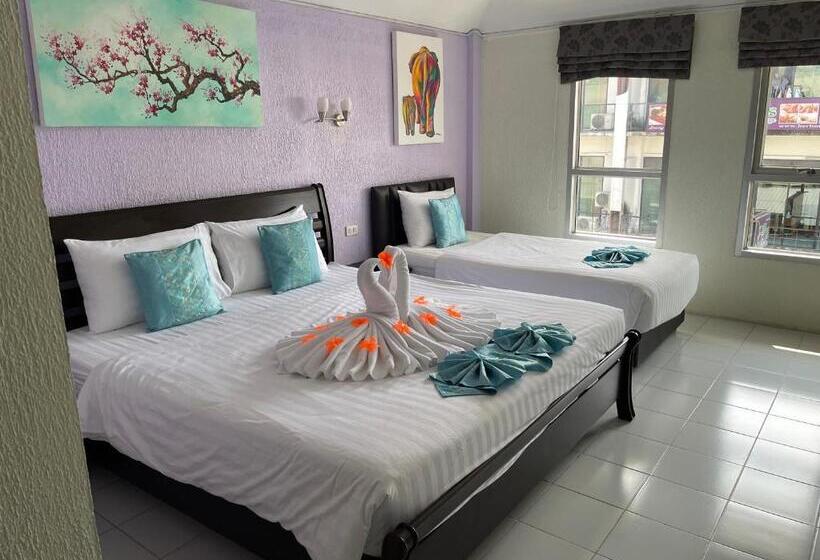 标准三人间, Samui Green