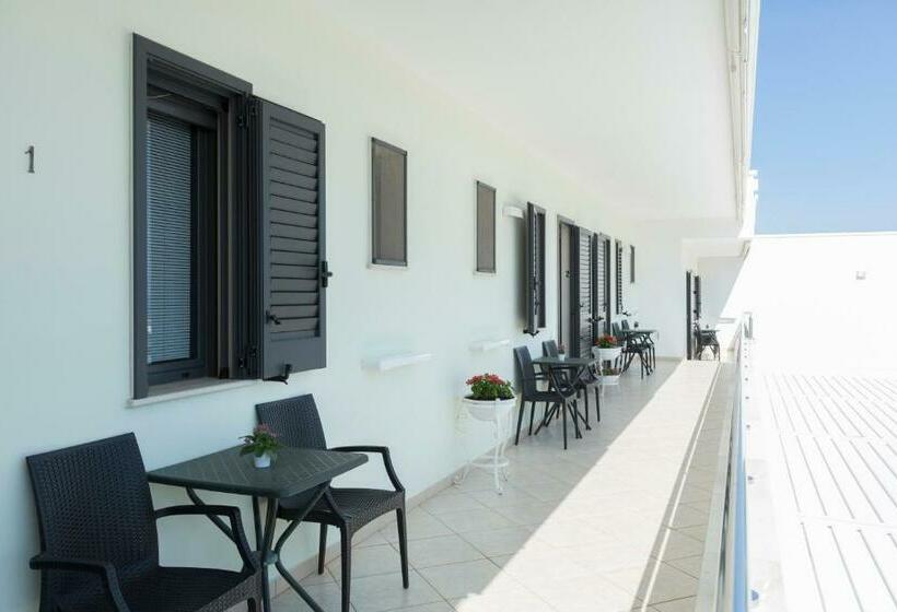 Номер Стандарт, Li Pali Hotel & Restaurant