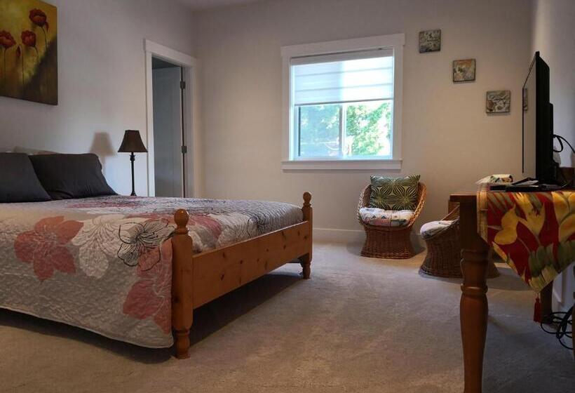 Номер Стандарт, Delovely B&b