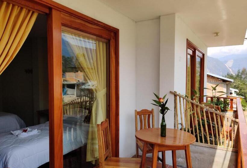 디럭스 트리플 룸, Balcon De Gocta