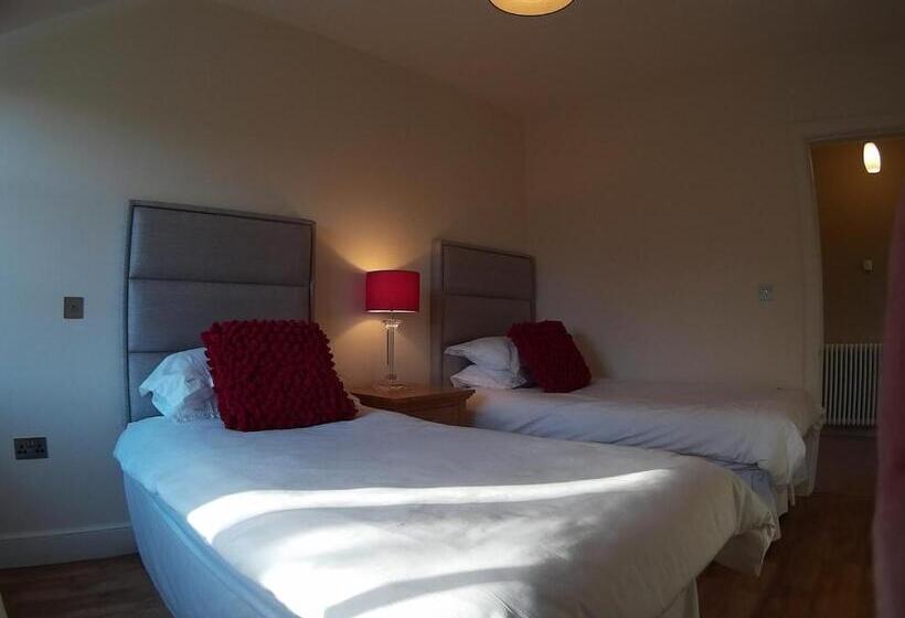 Дом 1 Спальня, Gate Lodge At Lough Erne Golf Village