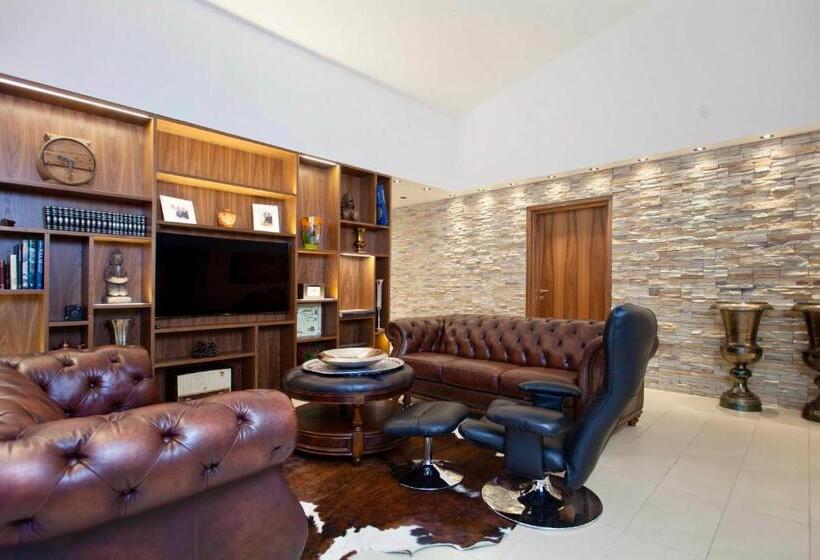 اتاق اکونومی, Dimon