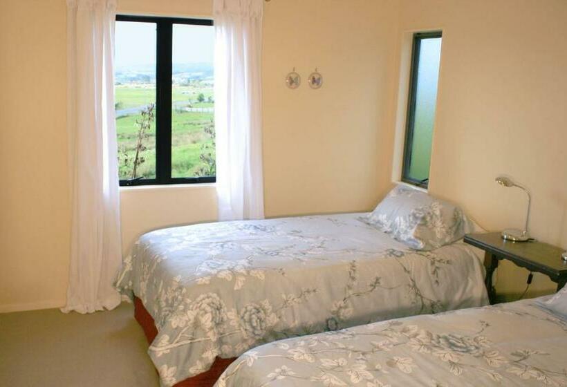 Люкс 2 Спальни, Strathaven Bed And Breakfast