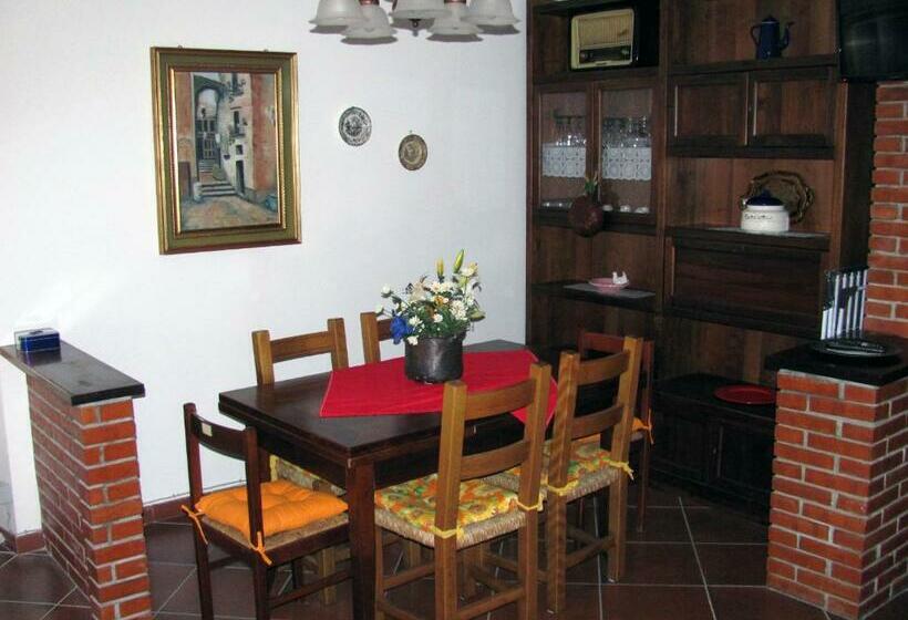 Дом 2 Спальни, Agriturismo Il Giglio E La Rosa