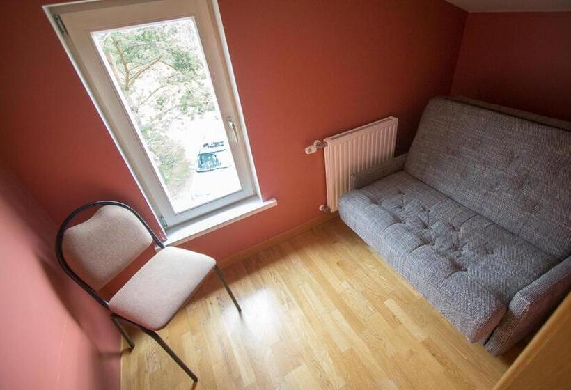 اتاق استاندارد سه تخته با چشمانداز باغ, Beach Guesthouse Lenkas